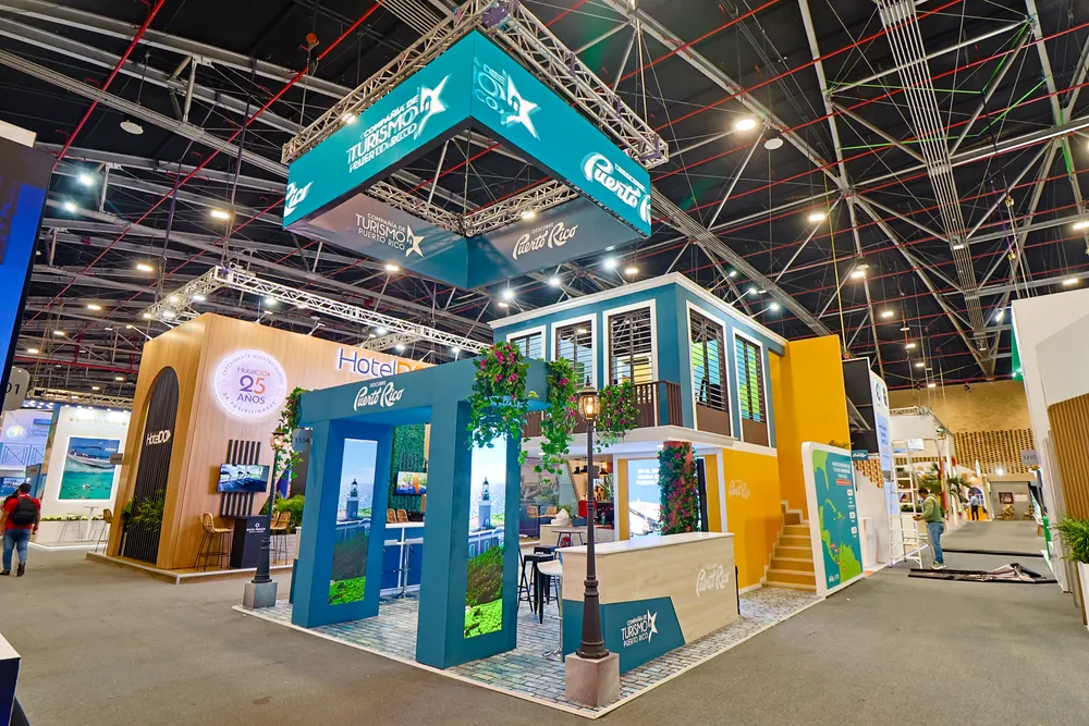 Diseño y montaje de stand experiencial para Puerto Rico en feria internacional